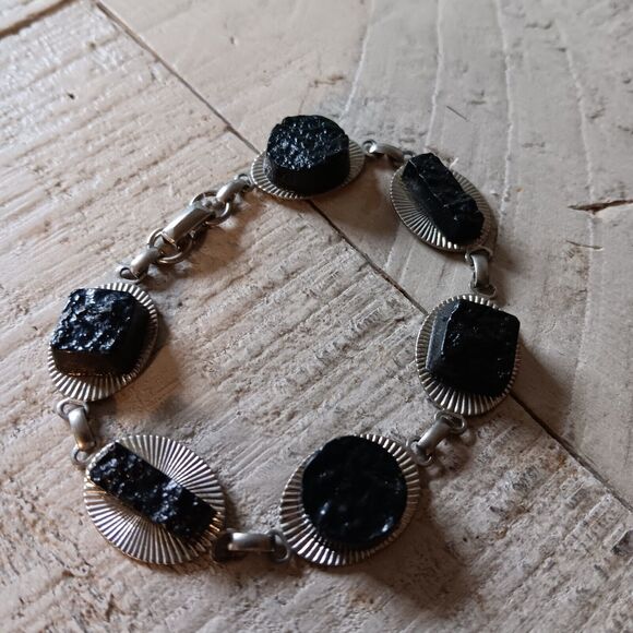 Silvertone Link Bracelet - Picture 1 of 8